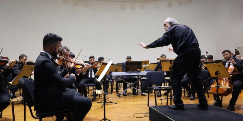OSPB apresenta concerto com participação do Coro Sinfônico e homenagem ao oboísta Roberto Di Léo