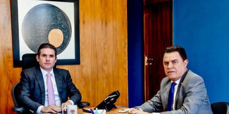 Wilson Santiago prestigia anúncio de Hugo Motta para a Presidência da Câmara: “Competência para exercer o cargo”
