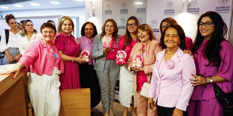 Primeira-dama participa de sessão do Outubro Rosa na ALPB e destaca ações do Governo da Paraíba contra o câncer de mama