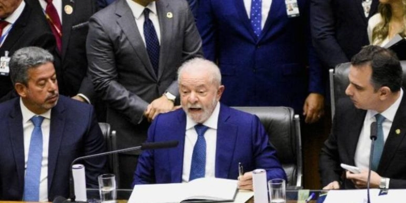 BRASÍLIA: O “toma lá, da cá” de Lula e Lira por vaga no TCU em contra partida votarem em Hugo Motta para presidente da Câmara Federal