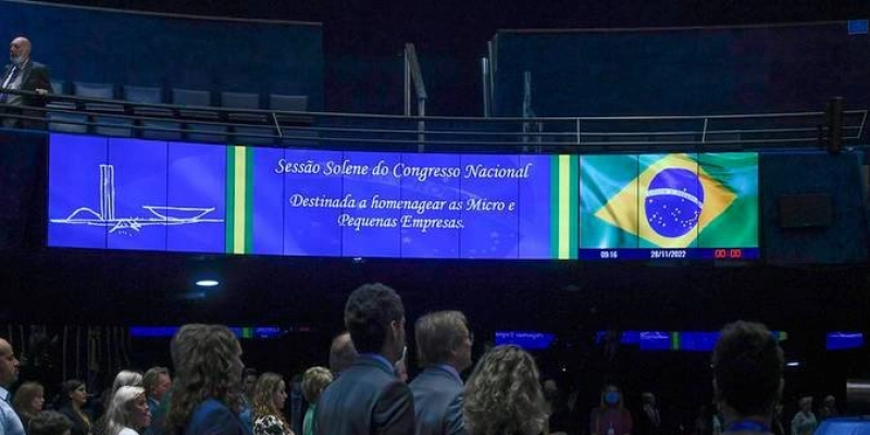 Com dívida de R$ 26,7 bilhões, Empresas enfrentam exclusão do Simples Nacional em 2025