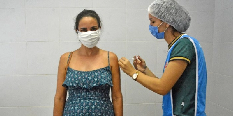 Prefeitura orienta sobre a importância da vacinação de gestantes e puérperas