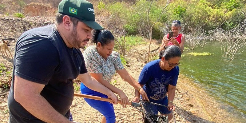 Parceria entre FCPAAI e Cindeas promove sustentabilidade da pesca em Açudes de Sousa e Cajazeiras soltura de mais de mil alevinos 