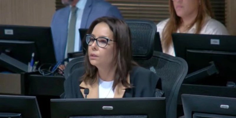 TRE revê decisão do primeiro grau e revoga cinco medidas cautelares impostas contra Dinho