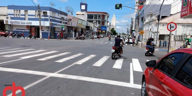 Prefeitura de Sousa abre licitação para construção de lombadas em diversas ruas do município