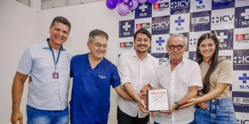 Prefeito entrega catracas de reconhecimento facial e autoriza construção de corredor externo no ICV