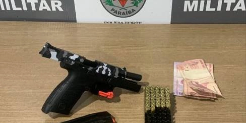 Polícia Militar recupera arma furtada de stand de tiros na região metropolitana