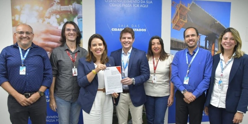 Pollyanna celebra pagamento do Abono Natalino para mais de 1,6 milhão de paraibanos