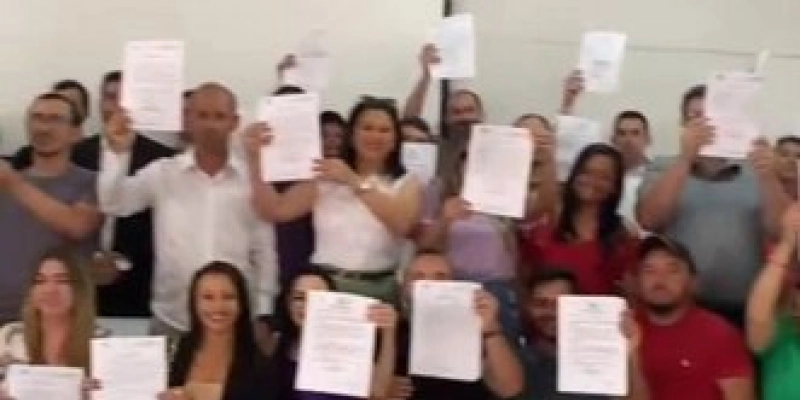 Prefeito de Coremas dá posse a 57 novos servidores concursados
