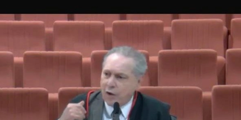 Justiça Eleitoral decide por 7x0 a favor de João Azevêdo em AIJE movida pela Oposição