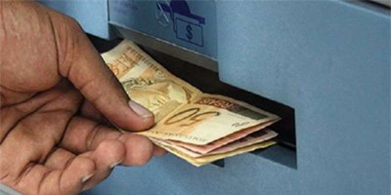 Poupança tem mais saques que aplicações em novembro