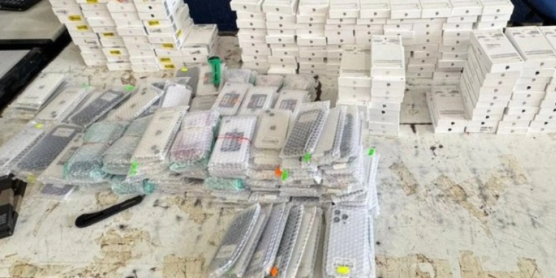 PF apreende mais de 500 celulares sem documentação fiscal no Paraná