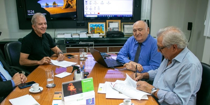 TCE-PB e prefeitura de Patos firmam Pacto de Adequação operacional para reduzir contratações de MEIs até 2028