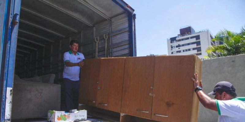 Serviço de Cata-Treco atende demandas da população para recolher móveis e eletroeletrônicos de médio e grande porte