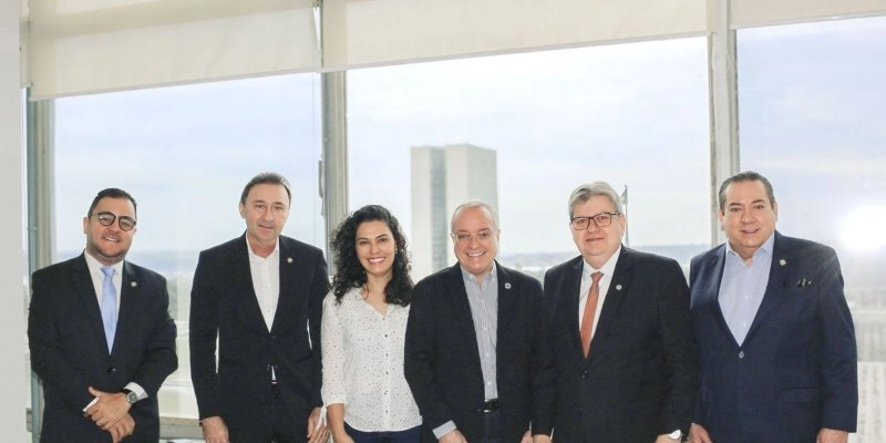 Governador tem audiências em Ministérios para tratar de investimentos em turismo, saúde, segurança hídrica e agricultura 