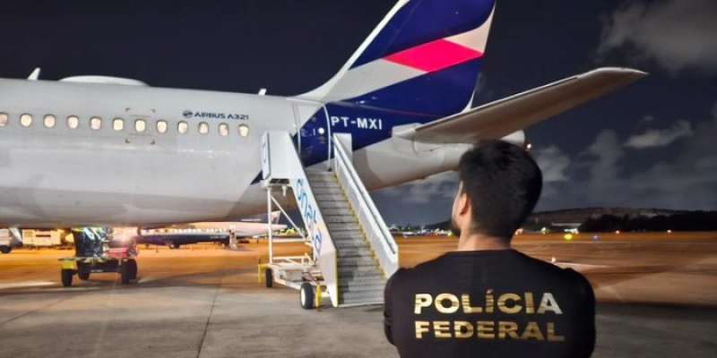 Polícia Federal extradita procurado pela Interpol