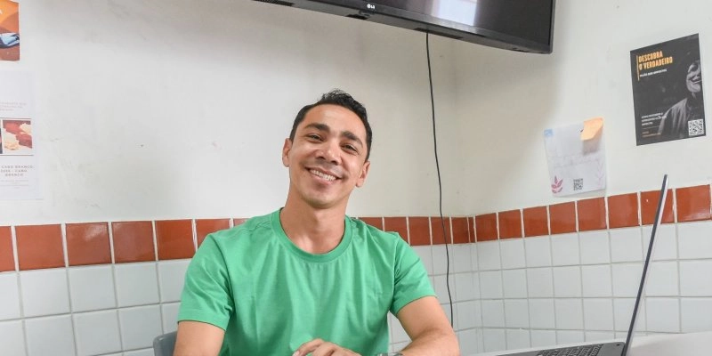 Professores da Rede Estadual da Paraíba conquistam 1º e 2º lugares no Prêmio #FakeToFora