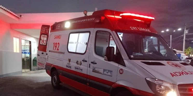 Acidente na BR-230 em Sousa deixa jovem grávida e motociclista feridos