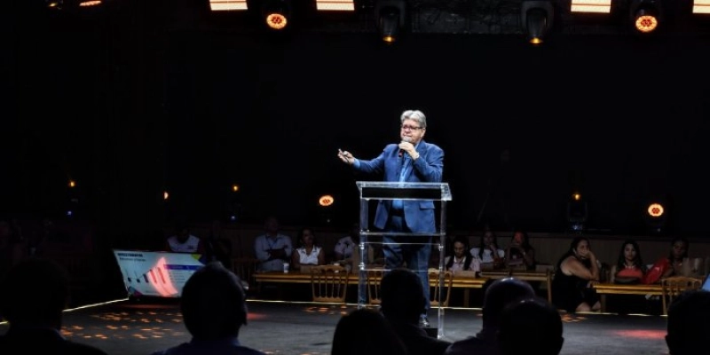 João Azevêdo destaca avanços econômicos e geração de novas oportunidades de negócios na Paraíba em evento promovido pelo Sebrae