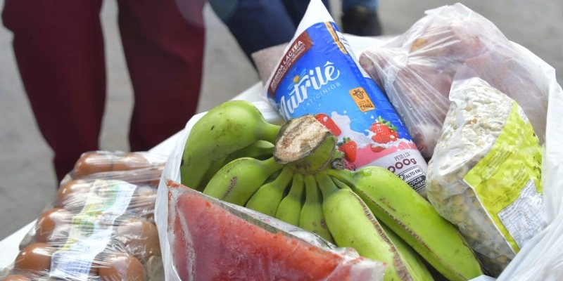 Governo investe na agricultura familiar e leva alimentos para famílias em João Pessoa e Santa Rita