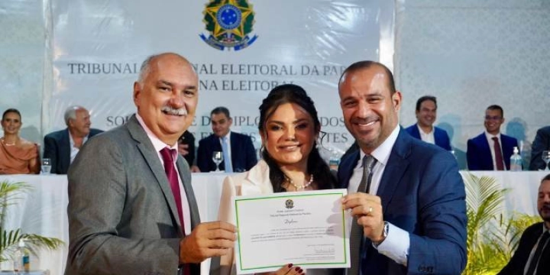 Henry Lira e Flávio Marinho são diplomados prefeito e vice-prefeito e reforçam compromisso com o desenvolvimento de Santa Luzia