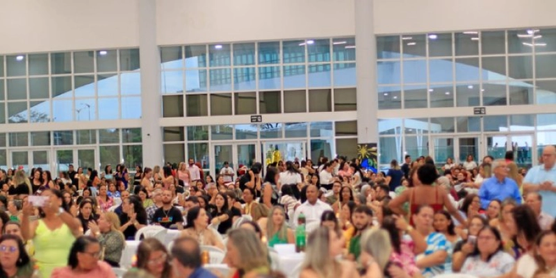 Cícero destaca avanços na Educação durante festa dos profissionais premiados no Escola Nota 10 e no CMEI Nota 10
