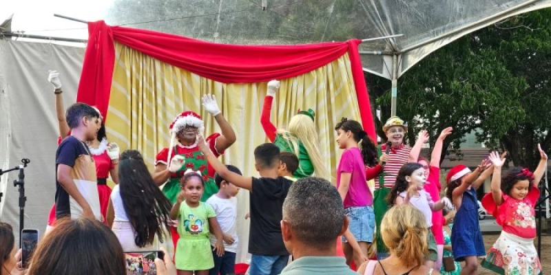 Público aplaude programação natalina da Funjope no Parque Solon de Lucena e Busto de Tamandaré