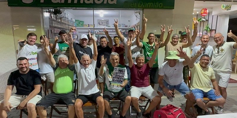 Campeões de 94 se reúnem no Café Elite: emoção e história no coração de Sousa