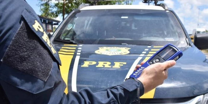 PRF na Paraíba registra casos de veículo adulterado e embriaguez ao volante na véspera de Natal