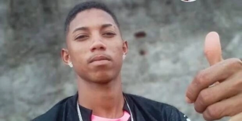 Filho de vereador eleito é morto a tiros em campo de futebol, na Paraíba