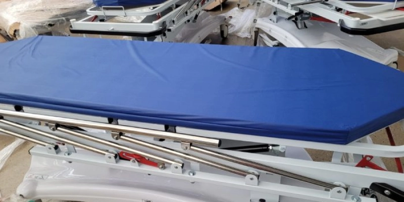 Hospital de Trauma de João Pessoa recebe 12 macas hidráulicas para aperfeiçoar atendimento de emergência