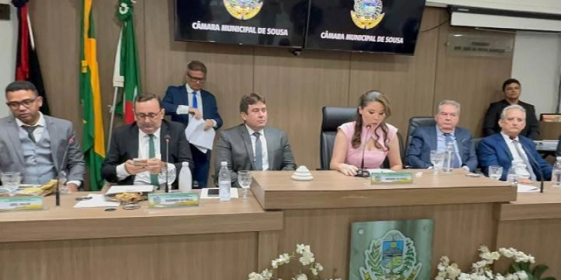 Sousa inicia legislatura com Amanda Silveira e Abel Sales liderando os biênios na Câmara