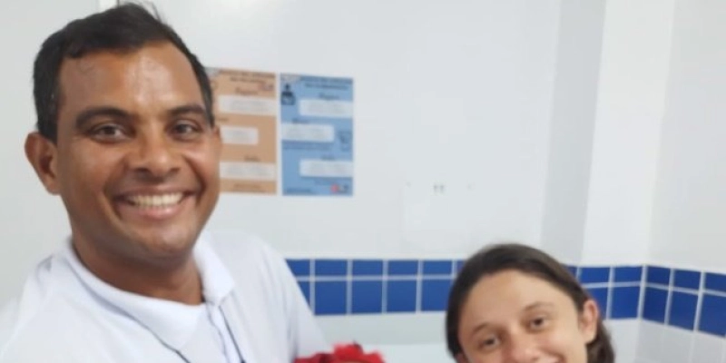 Equipe médica do Instituto Cândida Vargas realiza às 5h37 parto do primeiro bebê de 2025