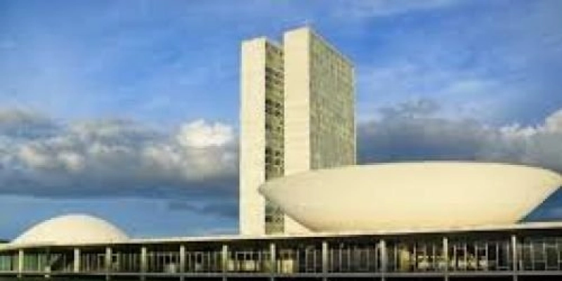 Obras restauradas do 8/1 começam a chegar ao Palácio do Planalto