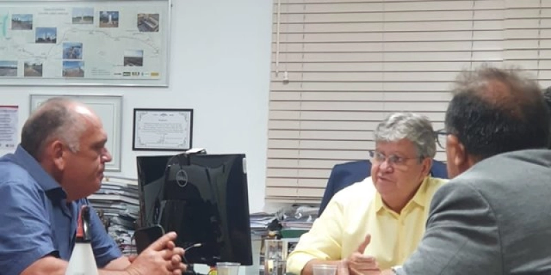 Colorau comemora anúncio de obra que ligará São José da Lagoa Tapada a Nazarezinho confirmada por João Azevedo
