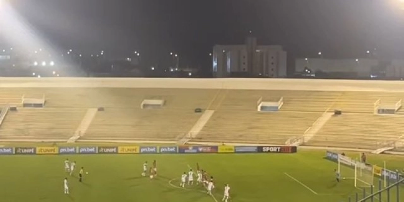 Dino derrota Picuiense na estreia e goleiro Gabriel brilha com defesa de pênalti