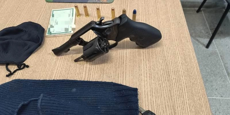 Polícia Militar frustra dupla armada no interior da Paraíba 