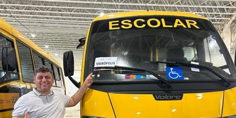 Prefeito Thially Aristóteles recebe reforço no transporte escolar nesta quarta e destaca novos investimentos em Vieirópolis
