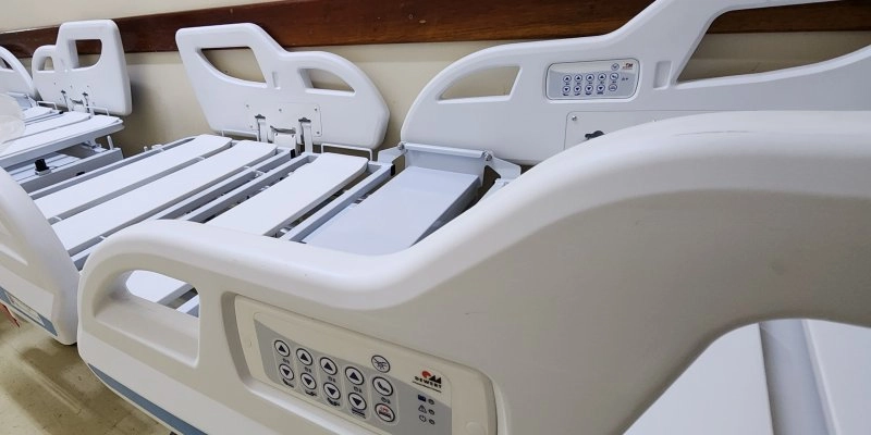 Hospital Edson Ramalho renova leitos com aquisição de camas elétricas e colchões