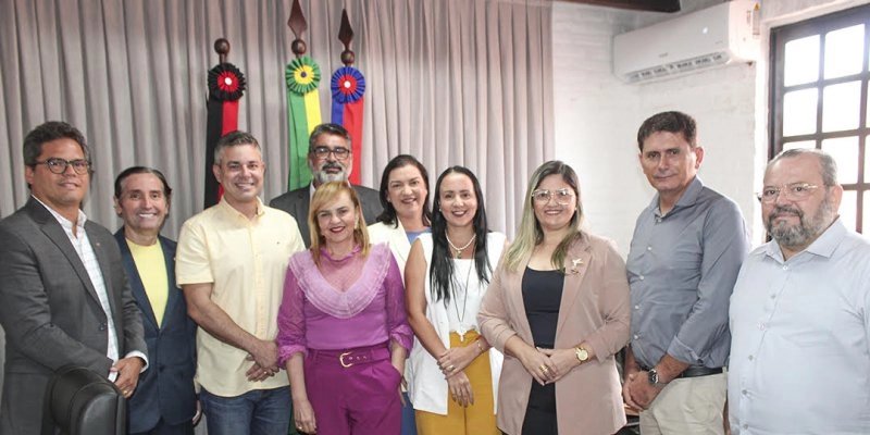 Nova Diretoria Executiva do Creci-PB realiza visita de cortesia ao prefeito de Cabedelo 