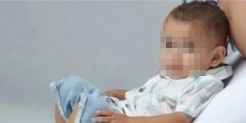 Sousa chora perda de criança de dois anos após engasgo com bombom