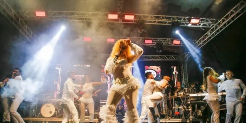 Joelma, Mastruz com Leite, Sâmya Maia e James Sousa animam o Festival Forró Verão