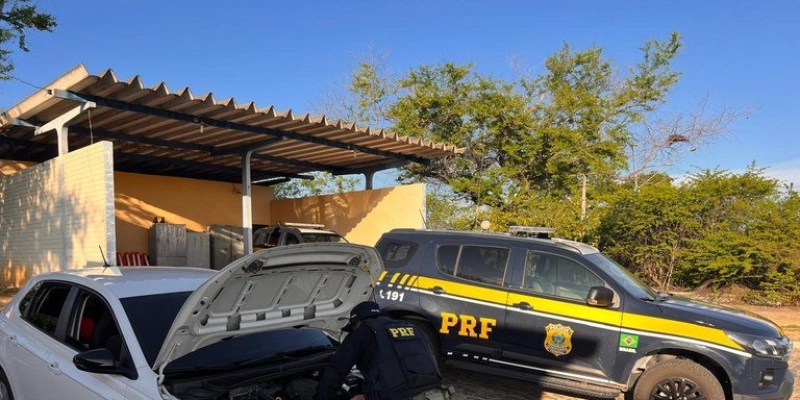 PRF na Paraíba tira de circulação mais três veículos roubados/furtados e adulterados