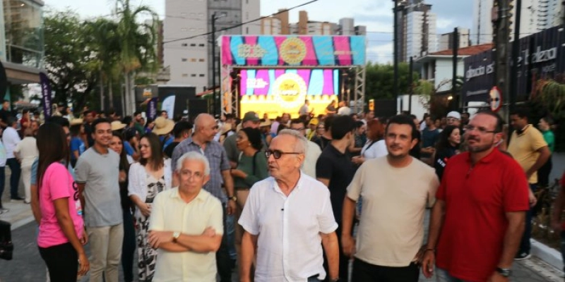 Cícero Lucena apresenta programação das prévias, Folia de Rua e Carnaval Tradição com grandes nomes da música brasileira