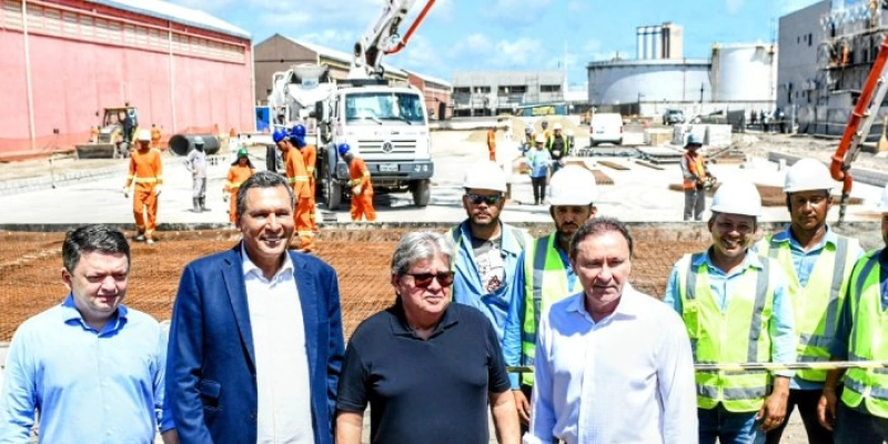 João Azevêdo inspeciona obras no Porto de Cabedelo e destaca importância de investimentos para a geração de emprego e renda