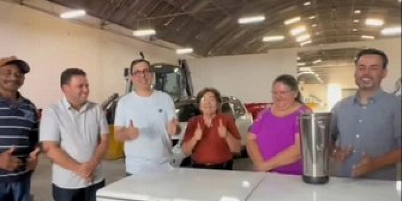 Gervásio Maia fortalece a economia de Alagoinha com entrega de kits de processamento e polpa