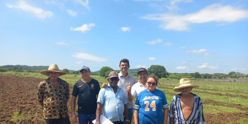 Prefeitura segue com o trabalho de corte de terras na região de São Gonçalo e outras comunidades rurais de Sousa