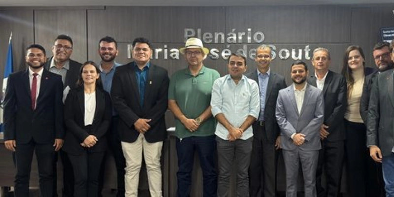 Deputado Jutay Meneses participa de debate sobre abastecimento de água em Cuité