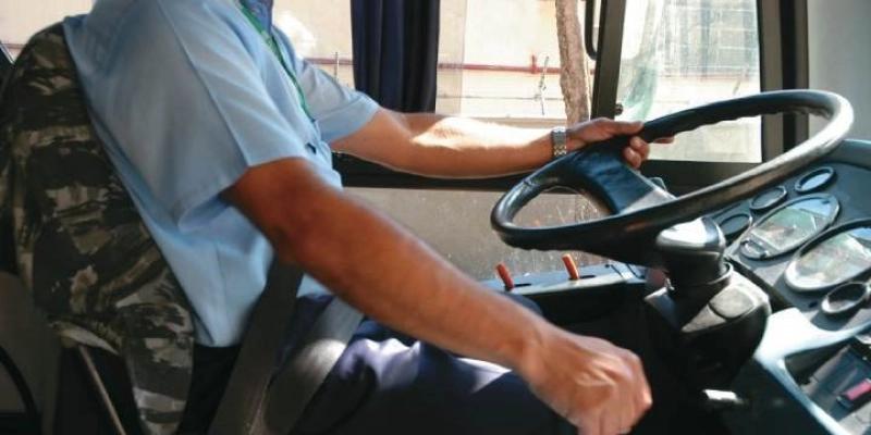 Greve dos ônibus em João Pessoa deixa passageiros sem alternativa e caos nas ruas