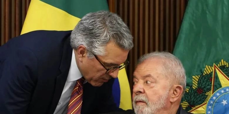 “Não há bala de prata para reverter queda na aprovação de Lula”, diz Folha